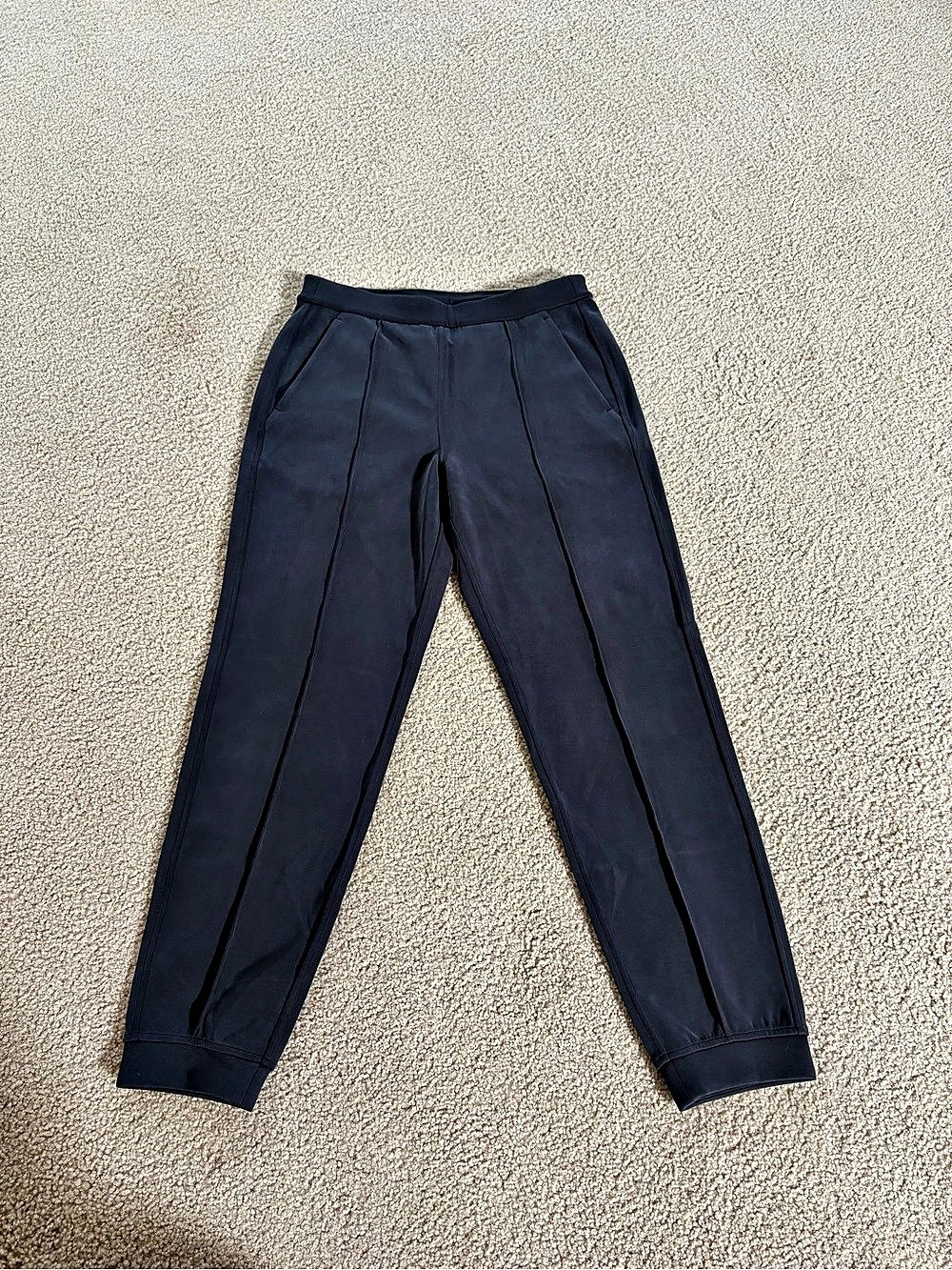 Lululemon Softstreme Pintuck high-Rise Jogger Black Medium